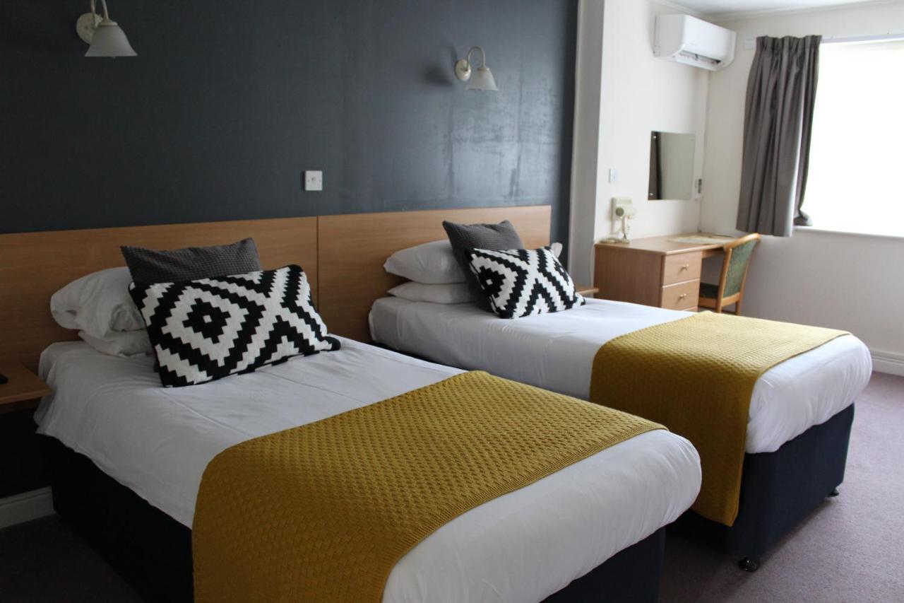 Dundry The Town & Country Lodge מראה חיצוני תמונה