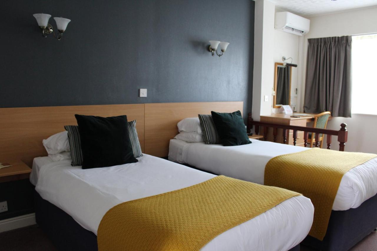 Dundry The Town & Country Lodge מראה חיצוני תמונה