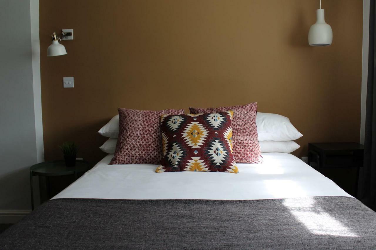 Dundry The Town & Country Lodge מראה חיצוני תמונה